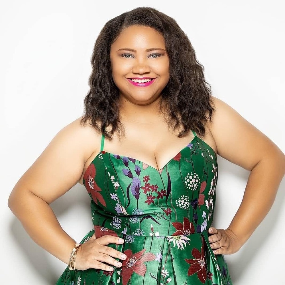 Meet your Posher, Johnetta - Picture 2 of 2